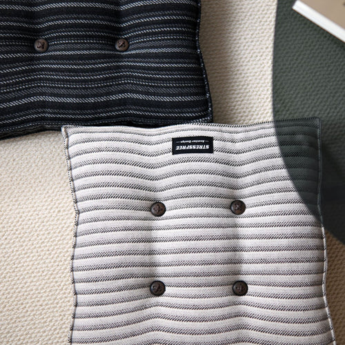 Japanese Style Plaid Chair Cushion Polyester Fabric PP Cotton Fill