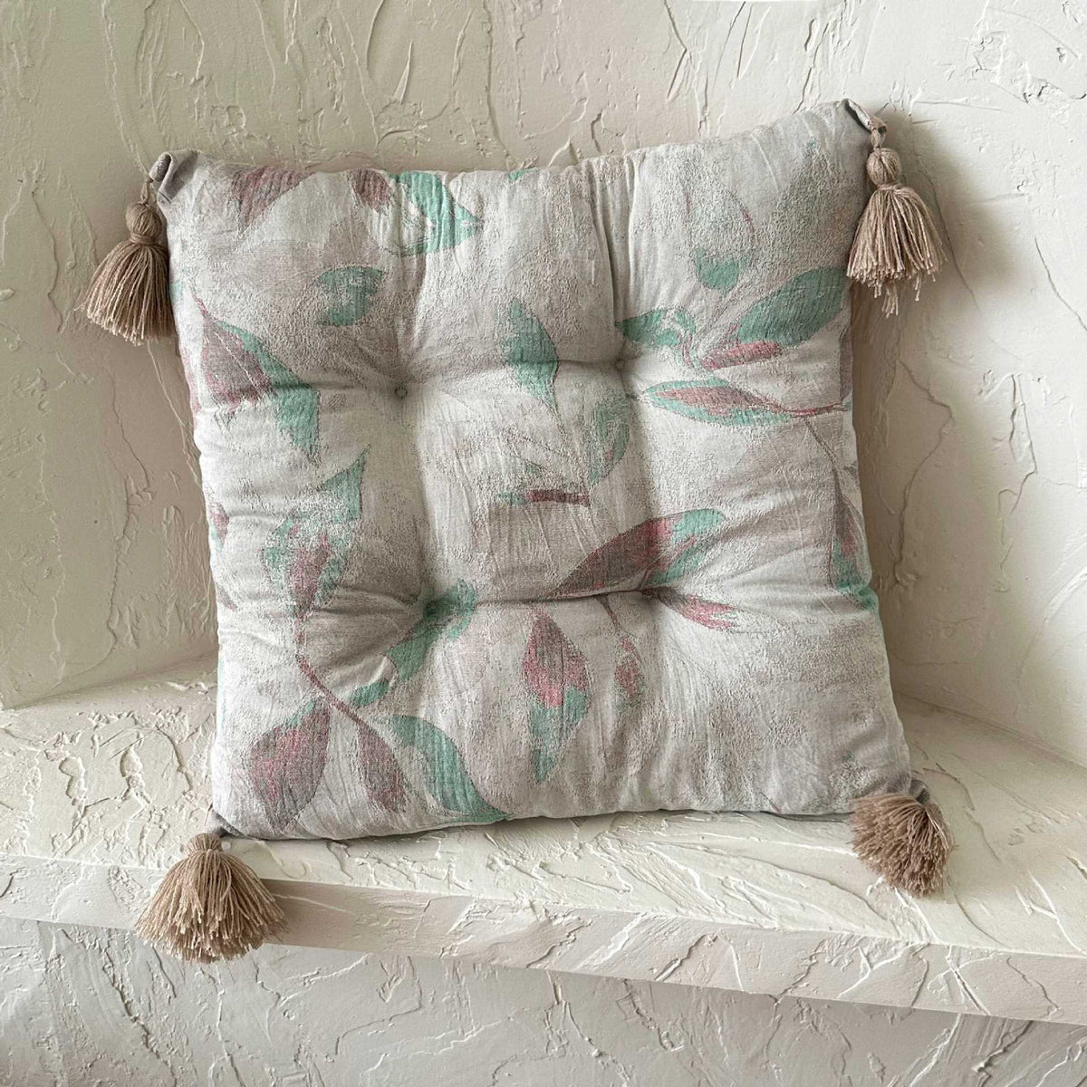 Square Seat Cushion with Polyester Fabric and Fiber Filling